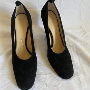 Chloe Black Suede Block Heel Round Toe Pump 38